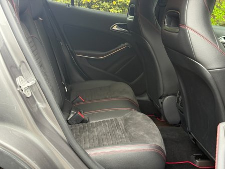 Mercedes-Benz GLA Class GLA 200 D AMG LINE PREMIUM 26