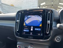 Volvo XC40 1.5 T3 R-Design SUV 5dr Petrol Auto Euro 6 (s/s) (163 ps) 32