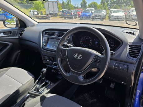 Hyundai i20 1.0 T-GDi SE Hatchback 5dr Petrol DCT Euro 6 (s/s) (100 ps) 44