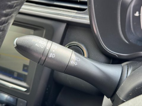 Renault Kadjar 1.5 dCi Dynamique Nav EDC Euro 6 (s/s) 5dr 28