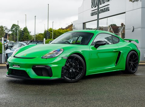 Porsche Cayman GT4 (718) 2