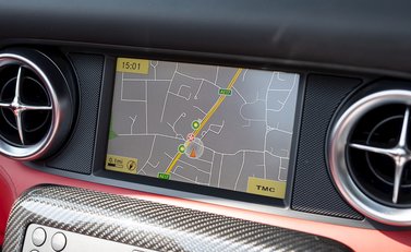 Mercedes-Benz SLS AMG Roadster 18