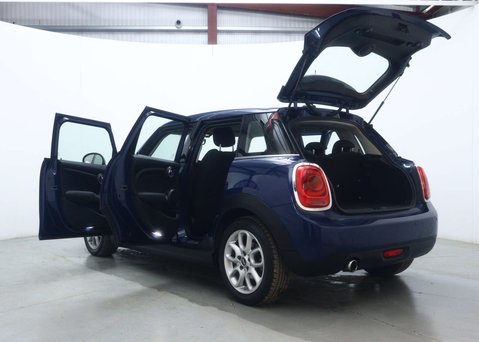 Mini Hatch 1.5 Cooper D Hatchback 5dr Diesel Auto Euro 6 (s/s) (116 ps) 58