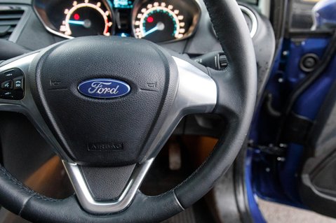 Ford Fiesta ZETEC 19