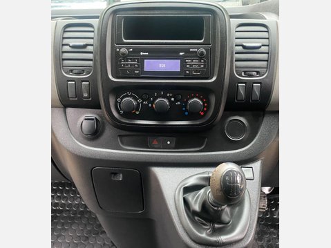 Renault Trafic 1.6 dCi 27 Business+ Panel Van 5dr Diesel Manual SWB Standard Roof Euro 5 ( 28