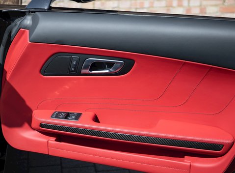 Mercedes-Benz SLS AMG Roadster 20