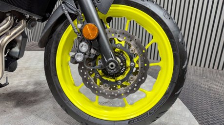 Yamaha MT-07 MT07 2018 ONLY 7K 1 OWNER FULL AKRAPOVIC LONG MOT 700CC 40