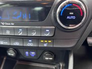Hyundai TUCSON 2.0 CRDi Premium Auto 4WD Euro 6 5dr 65