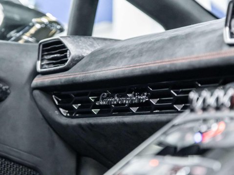Lamborghini Huracan 5.2 V10 LP 640-4 Performante Spyder LDF 4WD Euro 6 (s/s) 2dr 54