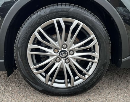 Toyota C-HR 1.8 C-HR Excel HEV CVT 5dr 12