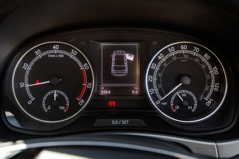Skoda Fabia COLOUR EDITION MPI 14