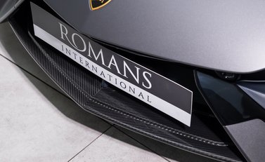 Lamborghini Revuelto 32