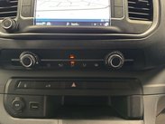 Vauxhall Vivaro 1.5 Vivaro 2900 Sportive S/S 15
