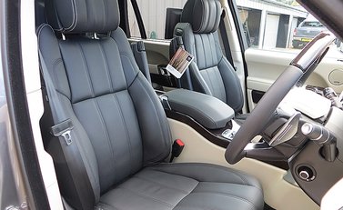 Land Rover Range Rover 4.4 SDV8 Autobiography LWB 5