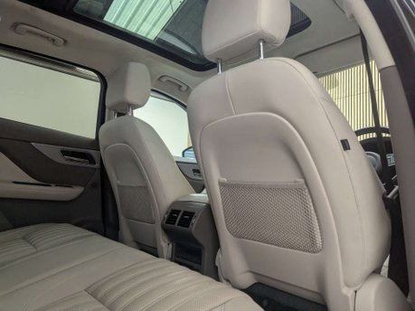 Jaguar F-Pace 2.0 F-PACE Portfolio AWD Auto 4WD 5dr 49