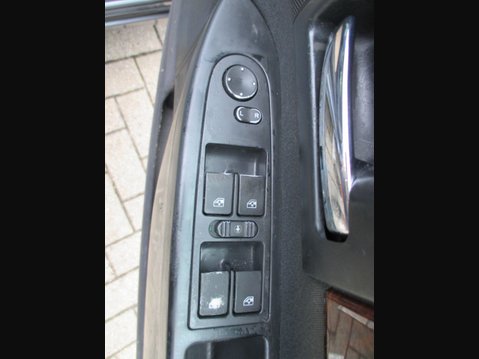 Vauxhall Omega 2.2i 16v CD 4dr 38