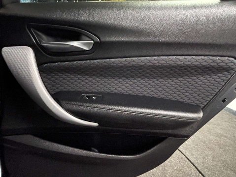 BMW 1 Series 2.0 120d M Sport Auto 5dr 27