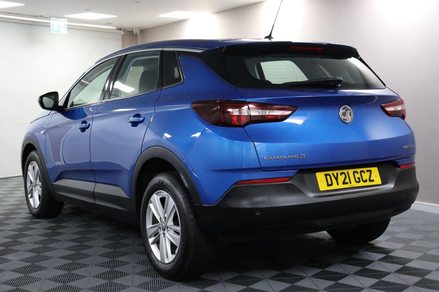 2021 Vauxhall Grandland X — image 8