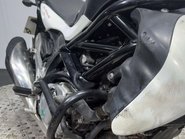 Suzuki Gladius 650 2012, 54K, 650CC RUNNING NAKED, SPARES/REPAIR/PROJECT 19