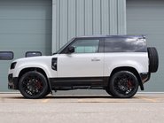 Land Rover Defender 90 2026 Brand NEW  HARD TOP STYLED BY SEEKER AIR SUSPENSION AND JUMP SEAT  6
