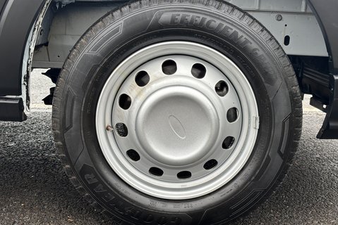 Ford Transit 350 Drw L2 130 ps Single Cab Tipper with Air Con 30