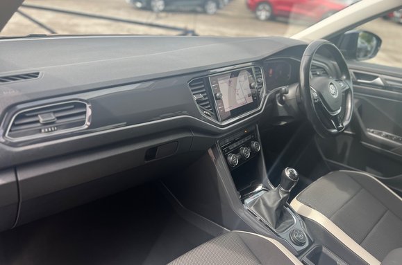 Volkswagen T-Roc SEL TDI 4MOTION 26
