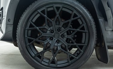 Land Rover Defender 90 V8 P525 29