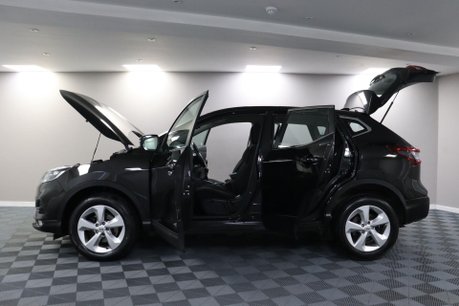 Nissan Qashqai DIG-T ACENTA PREMIUM 6