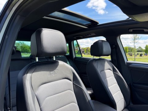 Volkswagen Tiguan 2.0 TDI R-Line Euro 6 (s/s) 5dr 32