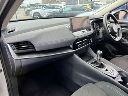 Nissan Qashqai 1.3 Qashqai Acenta Premium DiG-T MHEV 5dr 16