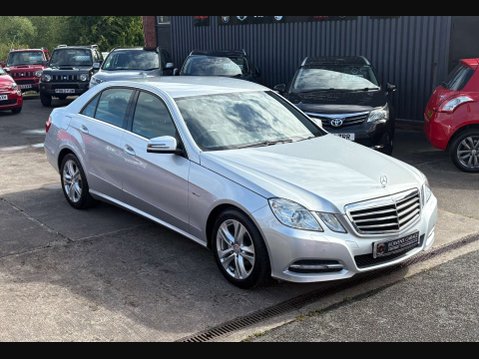 Mercedes-Benz E Class 2.1 E220 Executive SE CDi BlueEfficiency Auto 4dr 26