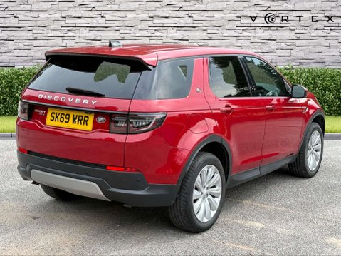 Land Rover Discovery Sport 2.0 Discovery Sport SE Auto 4WD 5dr 7