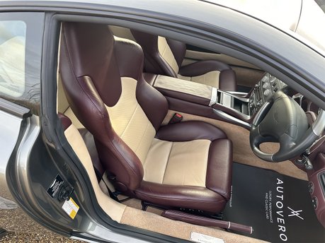 Aston Martin Vanquish V12 S 45