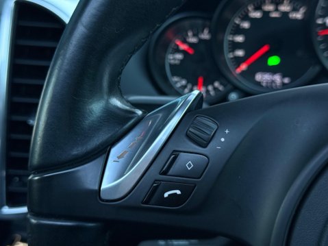 Porsche Cayenne 3.0 TD V6 Tiptronic 4WD Euro 5 (s/s) 5dr 59