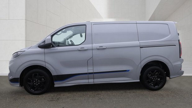 Ford Transit Custom AUTO SWB L1H1 Low Roof Sport 320 Air Con Alloys Sensors Cam EURO 6 7