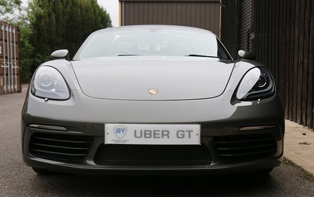 Porsche 718 Boxster - BOSE, 20" Alloys, Sport Chrono, and More 12