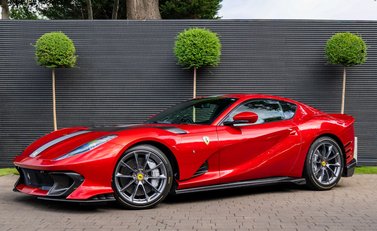 Ferrari 812 Competizione 2