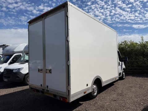Peugeot Boxer 2.2 BlueHDi 335 Built for Business Low Floor Luton L3 Euro 6 (s/s) 4dr 6
