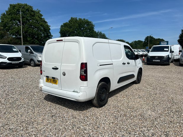 Vauxhall Combo LWB L2H1 2300 Sportive Air Con Sensors EURO 6 6