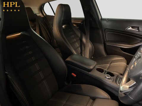 Mercedes-Benz GLA 1.6 GLA180 Urban Edition SUV 5dr Petrol 7G-DCT Euro 6 (s/s) (122 ps) 11