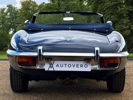 Jaguar E-Type Series 3 OTS Roadster 6