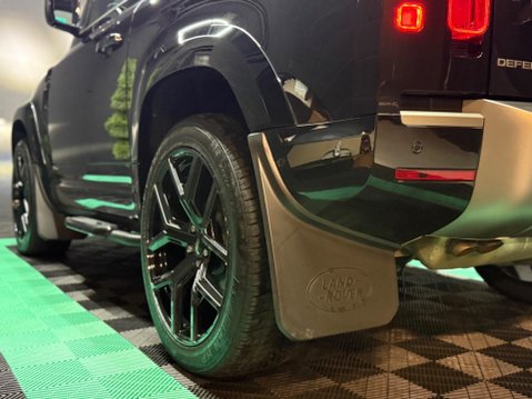 Land Rover Defender 3.0 D250 MHEV X-Dynamic S Auto 4WD Euro 6 (s/s) 3dr 7