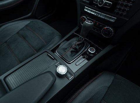 Mercedes-Benz C63 AMG Black Series 23