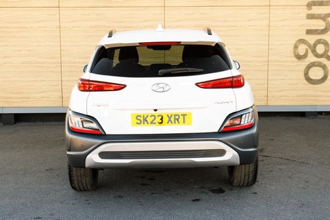 Hyundai KONA T-GDI PREMIUM MHEV 6