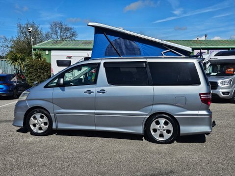 Toyota Alphard Camper 12