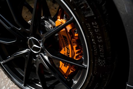 Mercedes-Benz AMG GT R PREMIUM. CARBON EXTERIOR PACKS 1 & 2. CARBON ENGINE BAY. CERAMIC BRAKES 5