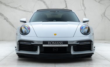 Porsche 911 Turbo S (992) 4