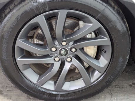 Land Rover Discovery 3.0 Discovery R-Dynamic S D MHEV Auto 4WD 5dr 32