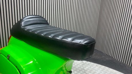Piaggio Vespa Douglas 125 1987 ONLY 8K CUSTOM CLASSIC 2 STROKE 2T SCOOTER 125CC 24