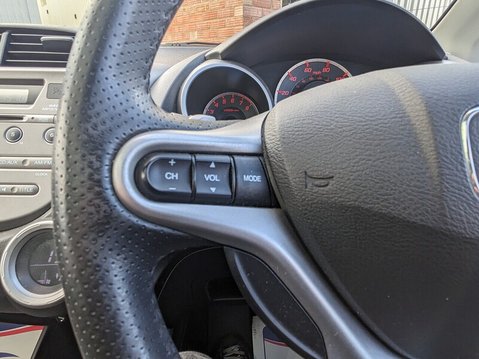 Honda Jazz I-VTEC EX I-SHIFT 21